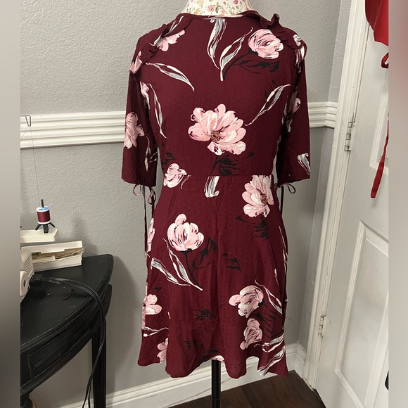 BP dress - Picture 1 of 3